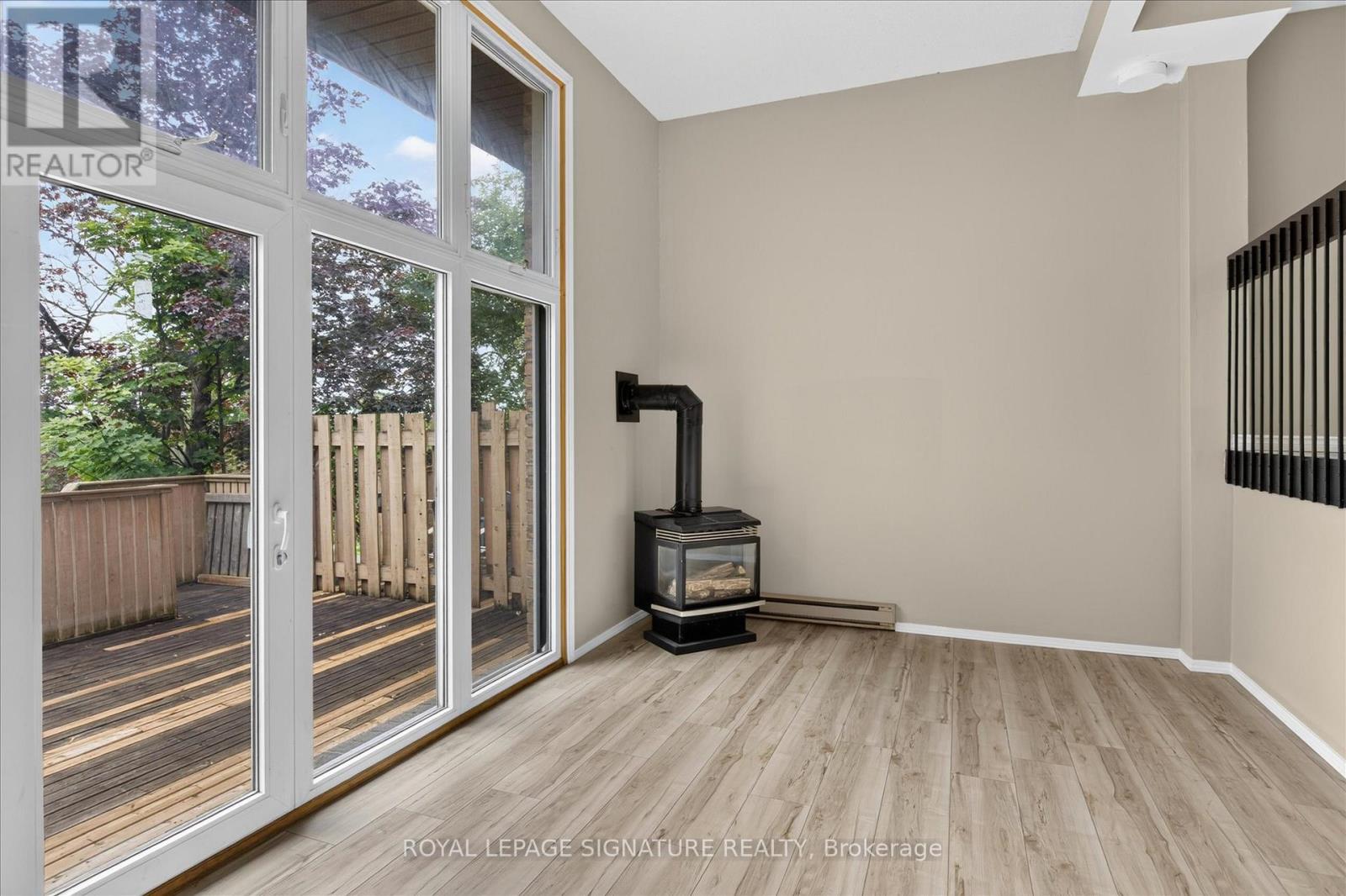 36 - 30 Champlain Crescent, Peterborough (Northcrest Ward 5), Ontario  K9L 1T1 - Photo 8 - X13519416
