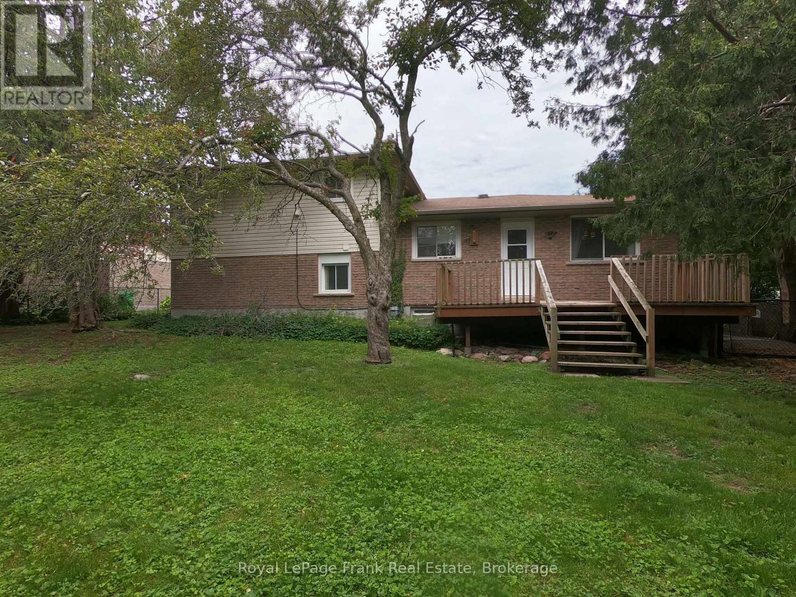 Main Floor - 1167 Weller Street, Peterborough (Monaghan Ward 2), Ontario  K9J 7M9 - Photo 2 - X13522514