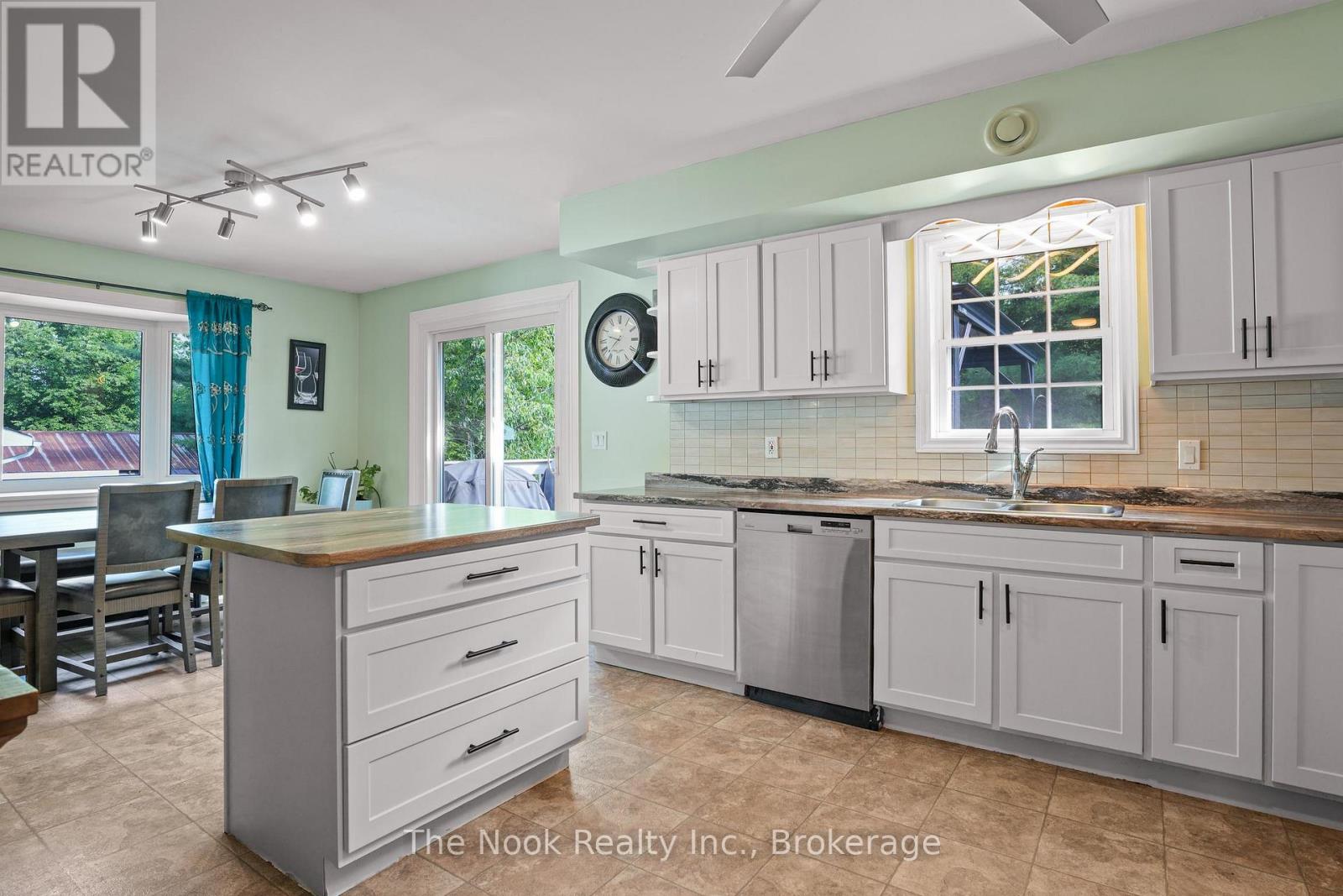 348 Chemaushgon Road, Bancroft (Bancroft Ward), Ontario  K0L 1C0 - Photo 10 - X13522542