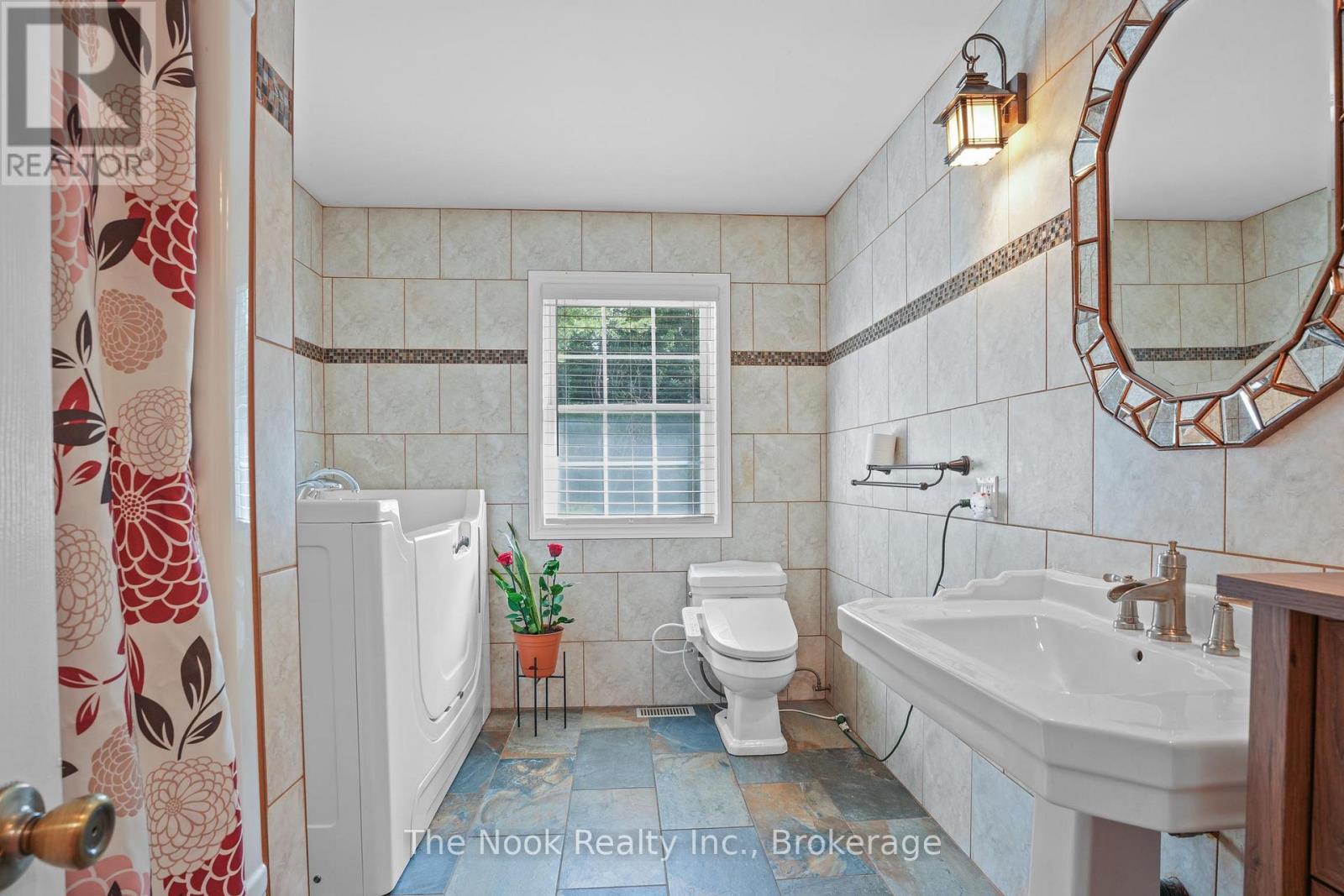 348 Chemaushgon Road, Bancroft (Bancroft Ward), Ontario  K0L 1C0 - Photo 14 - X13522542