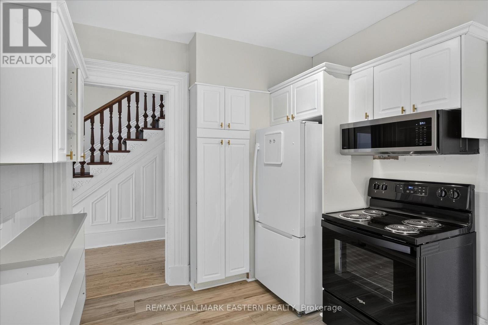 475 Aylmer Street N, Peterborough (Town Ward 3), Ontario  K9H 3W3 - Photo 17 - X13523050