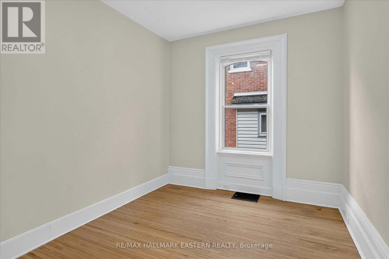 475 Aylmer Street N, Peterborough (Town Ward 3), Ontario  K9H 3W3 - Photo 19 - X13523050