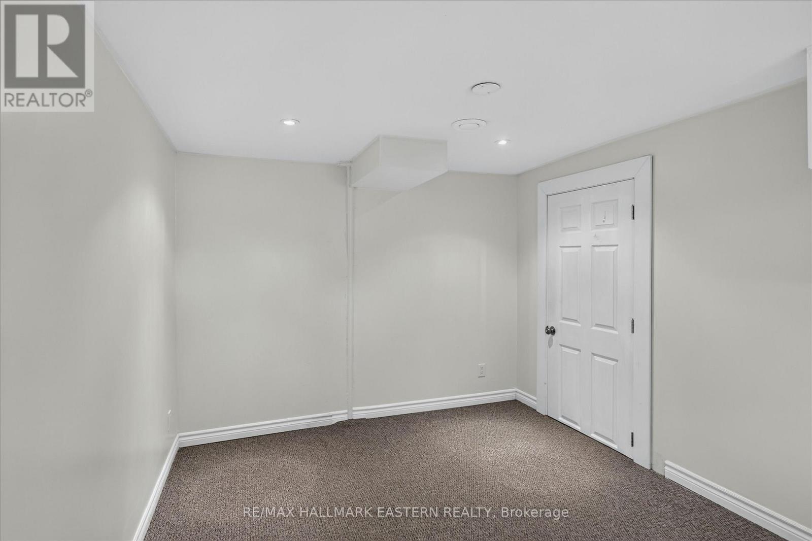 475 Aylmer Street N, Peterborough (Town Ward 3), Ontario  K9H 3W3 - Photo 39 - X13523050