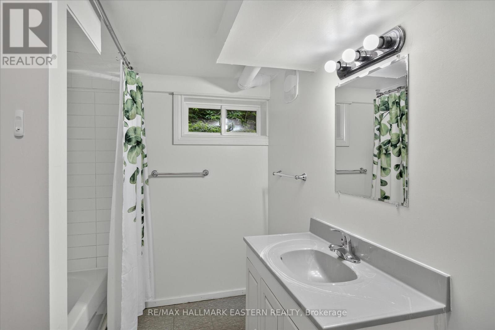 475 Aylmer Street N, Peterborough (Town Ward 3), Ontario  K9H 3W3 - Photo 41 - X13523050
