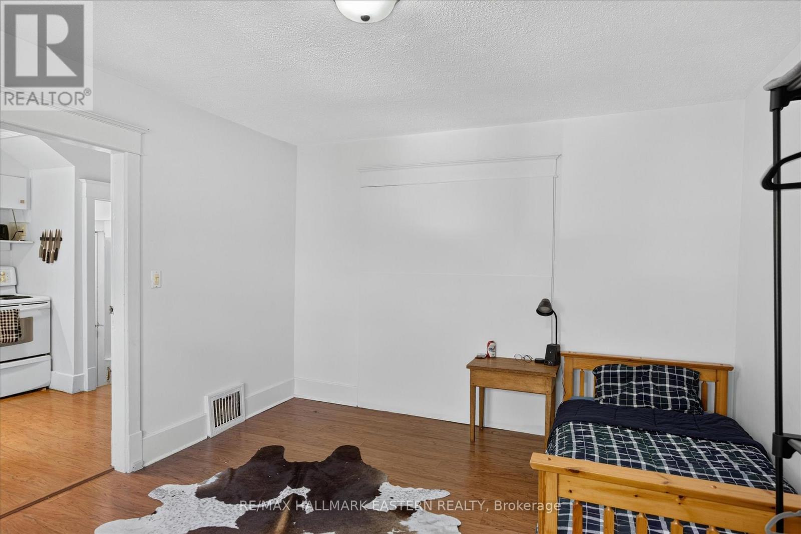 226 Mcdonnel Street, Peterborough (Town Ward 3), Ontario  K9H 2V9 - Photo 15 - X13523326