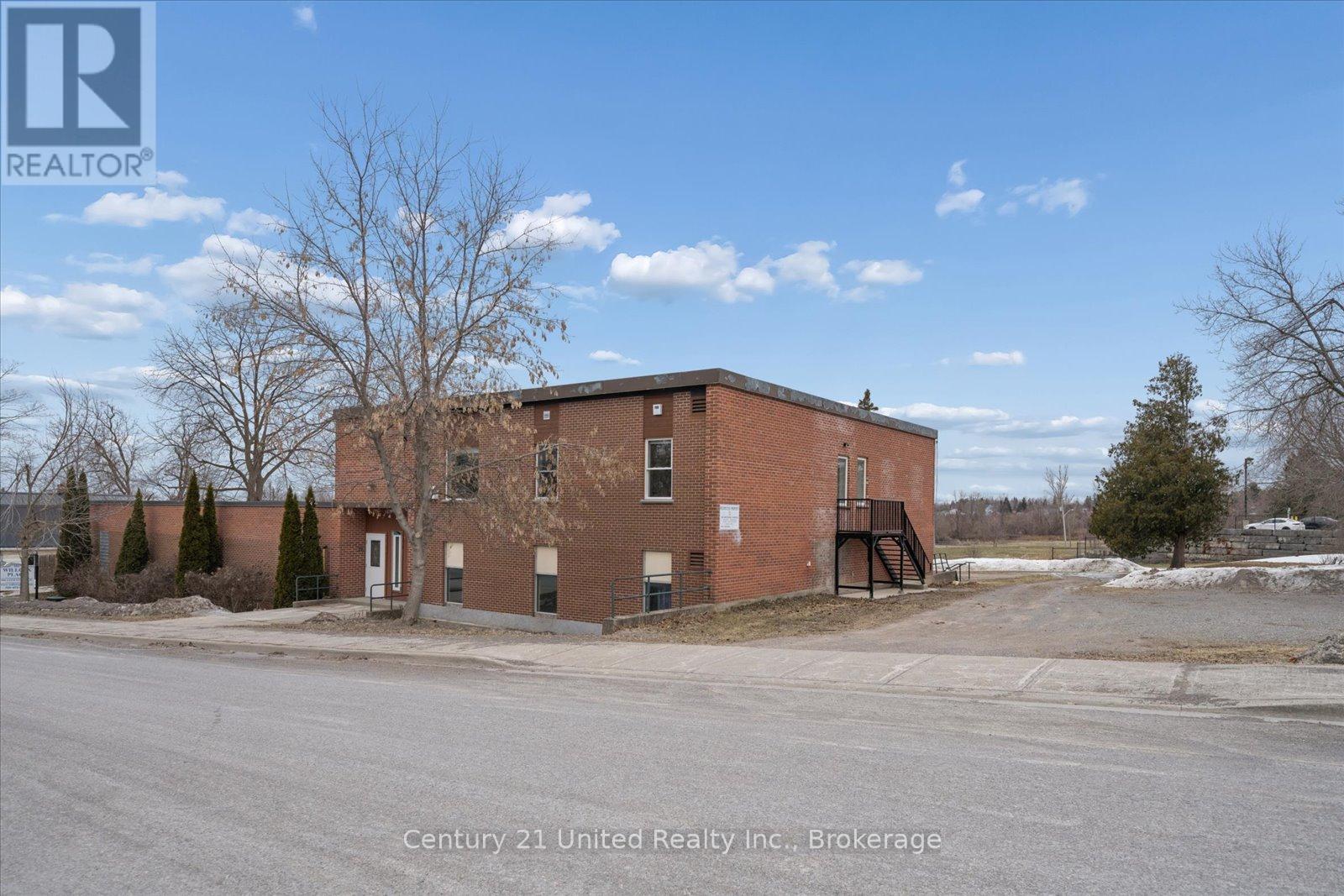 201 - 1027 WILLCOX STREET, selwyn, Ontario