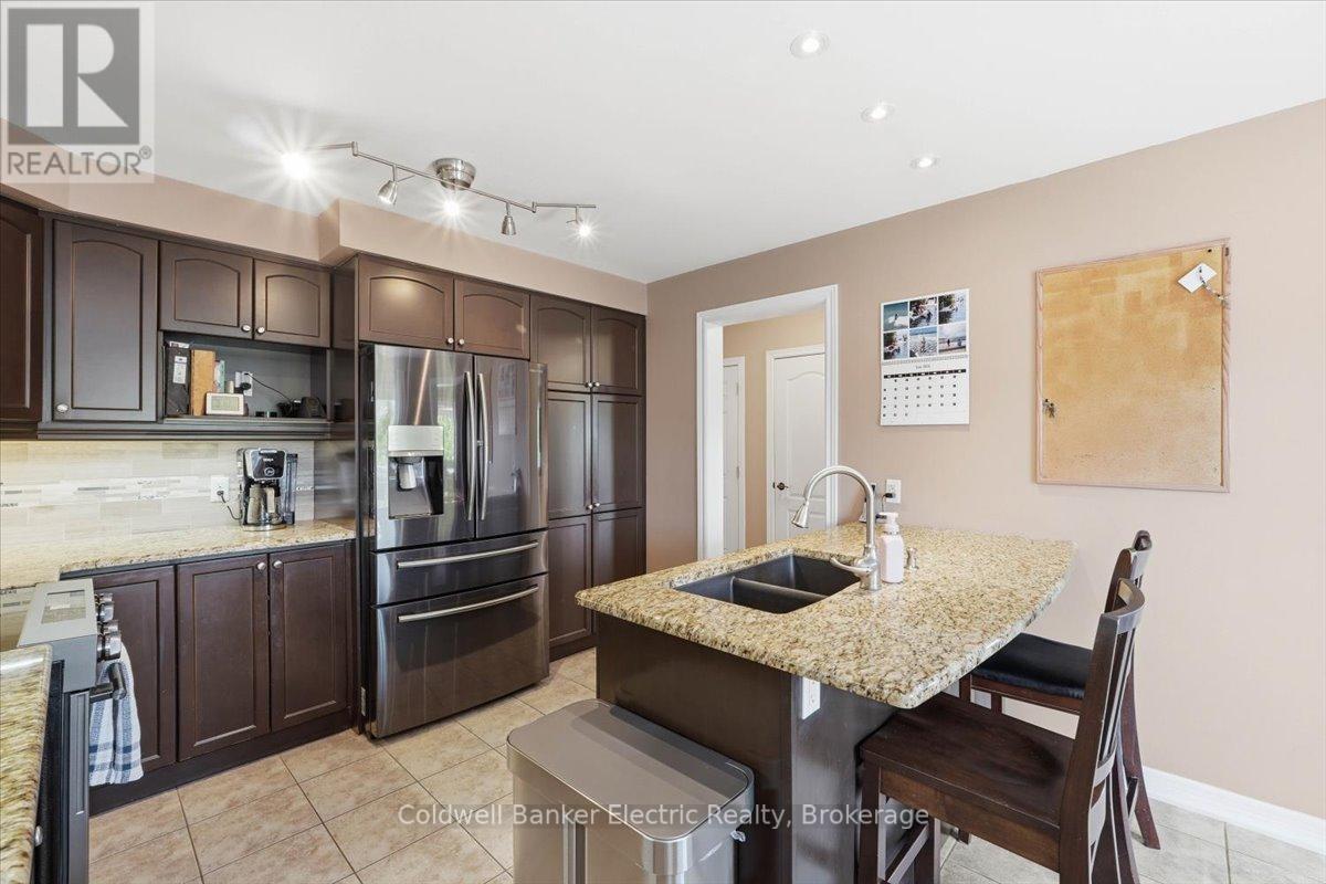 665 Heritage Trail, Peterborough (Northcrest Ward 5), Ontario  K9L 0A7 - Photo 11 - X13525798