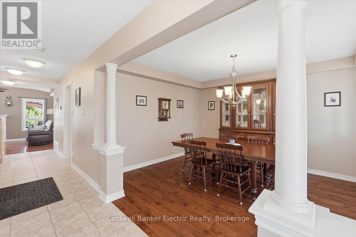 665 Heritage Trail, Peterborough (Northcrest Ward 5), Ontario  K9L 0A7 - Photo 14 - X13525798
