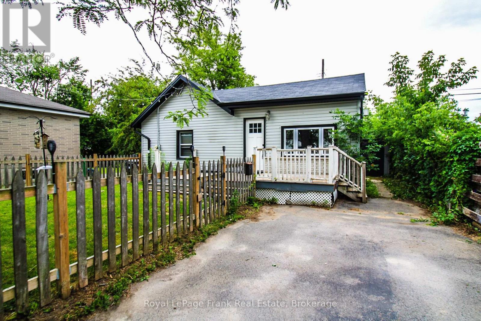 460 HOWDEN STREET, peterborough (otonabee ward 1), Ontario