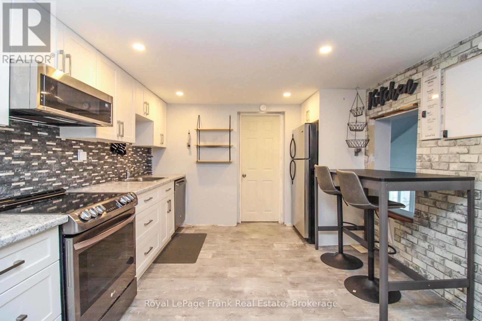 460 Howden Street, Peterborough (Otonabee Ward 1), Ontario  K9J 4B3 - Photo 2 - X13525926