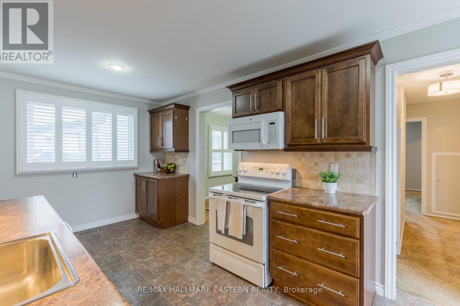 584 Paterson Street, Peterborough (Town Ward 3), Ontario  K9J 4R2 - Photo 11 - X13526020