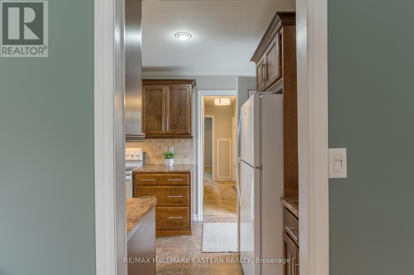 584 Paterson Street, Peterborough (Town Ward 3), Ontario  K9J 4R2 - Photo 18 - X13526020