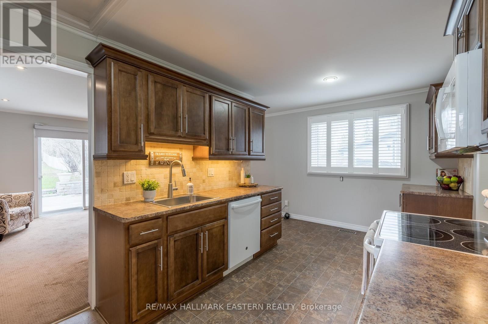 584 Paterson Street, Peterborough (Town Ward 3), Ontario  K9J 4R2 - Photo 8 - X13526020