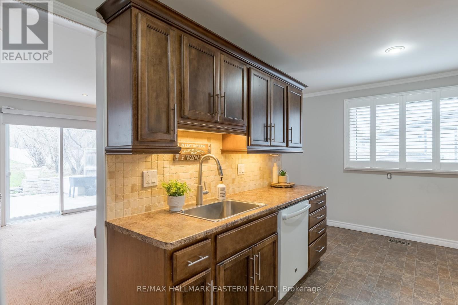 584 Paterson Street, Peterborough (Town Ward 3), Ontario  K9J 4R2 - Photo 9 - X13526020