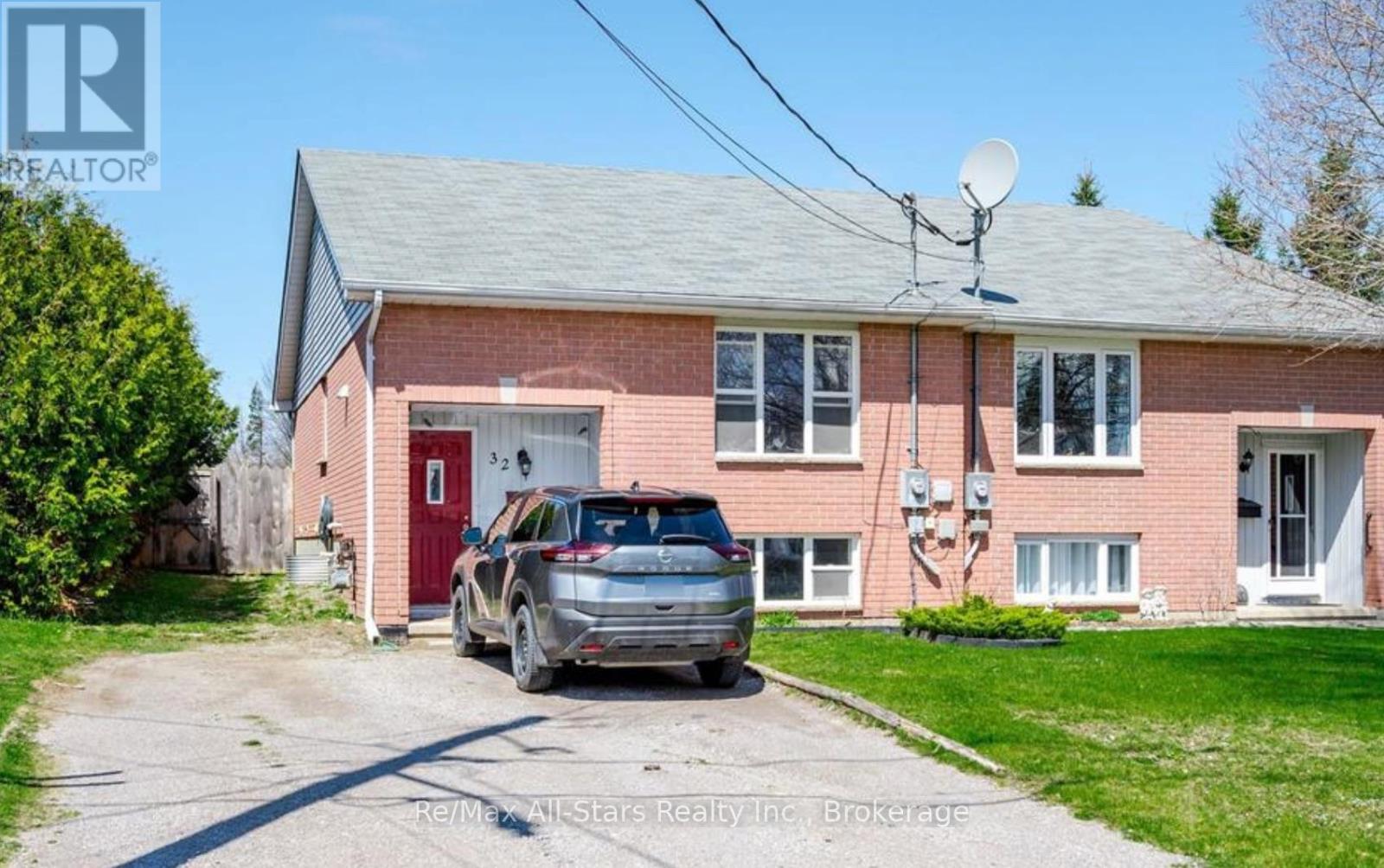 32 St George Street, Kawartha Lakes (Lindsay), Ontario  K9V 1W5 - Photo 2 - X13526098