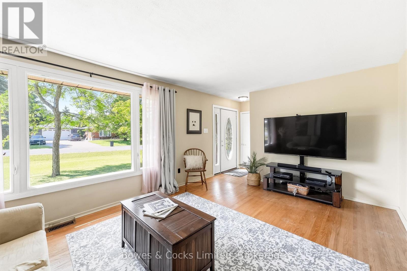 316 Leon Avenue, Selwyn, Ontario  K9L 1M1 - Photo 5 - X13526330