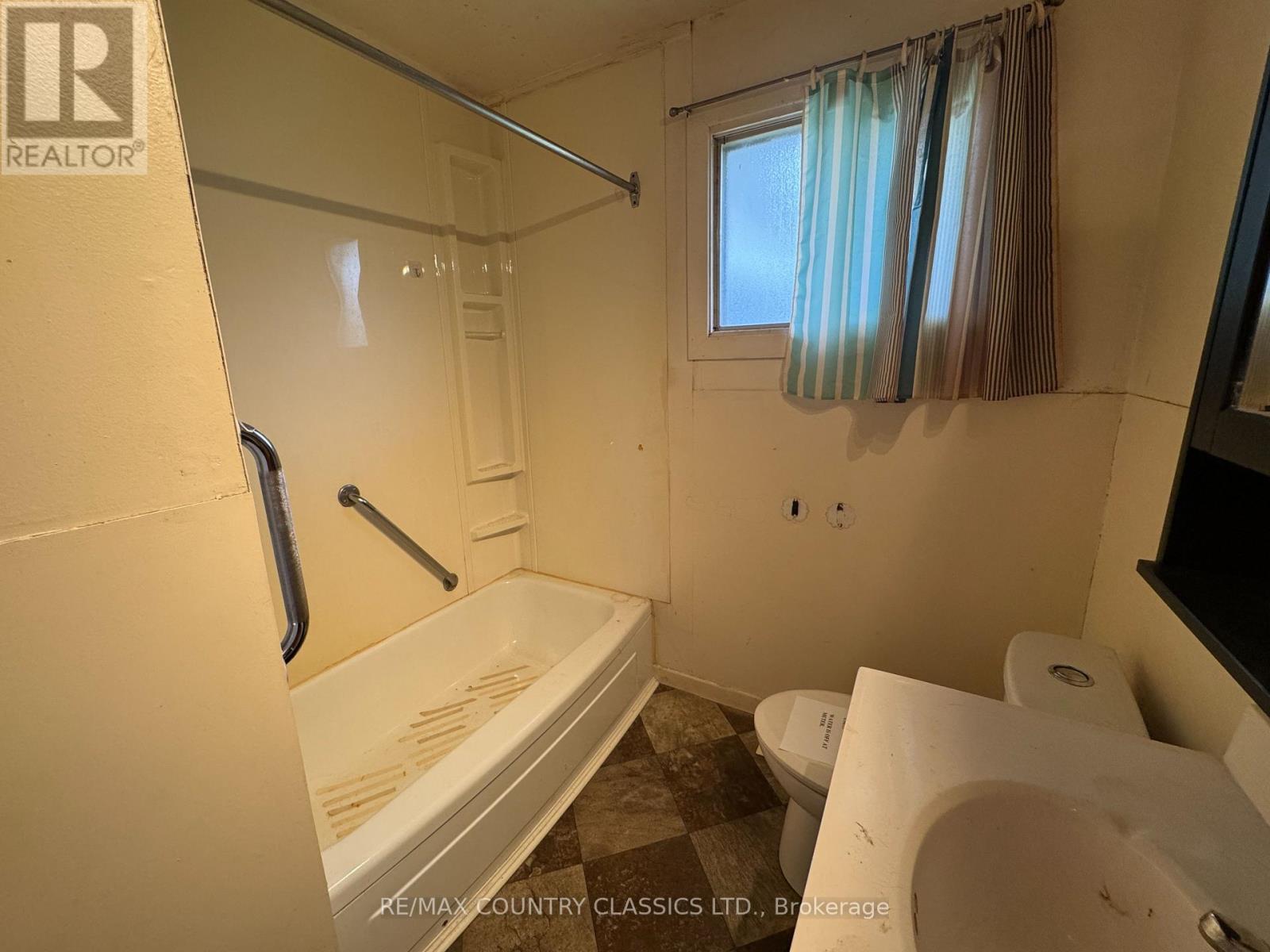 98 Sprucedale Street, Highlands East (Bicroft Ward), Ontario  K0L 1M0 - Photo 20 - X13526518