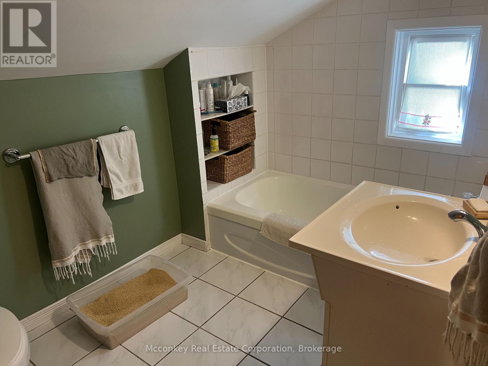 175 Douro Street, Peterborough (Ashburnham Ward 4), Ontario  K9H 1H7 - Photo 13 - X13527158