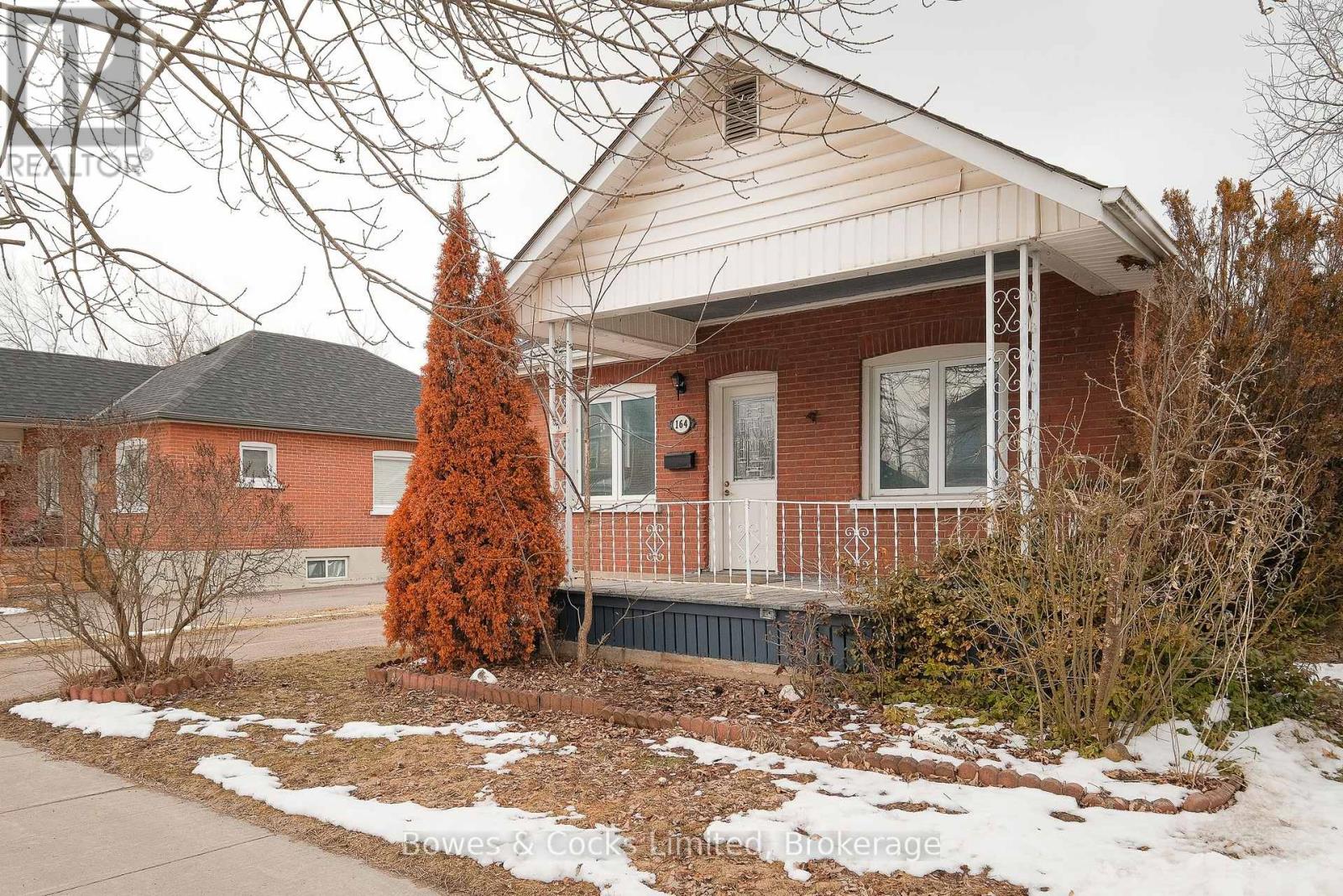 164 Prince Street, Peterborough (Town Ward 3), Ontario  K9J 2A4 - Photo 2 - X13527164