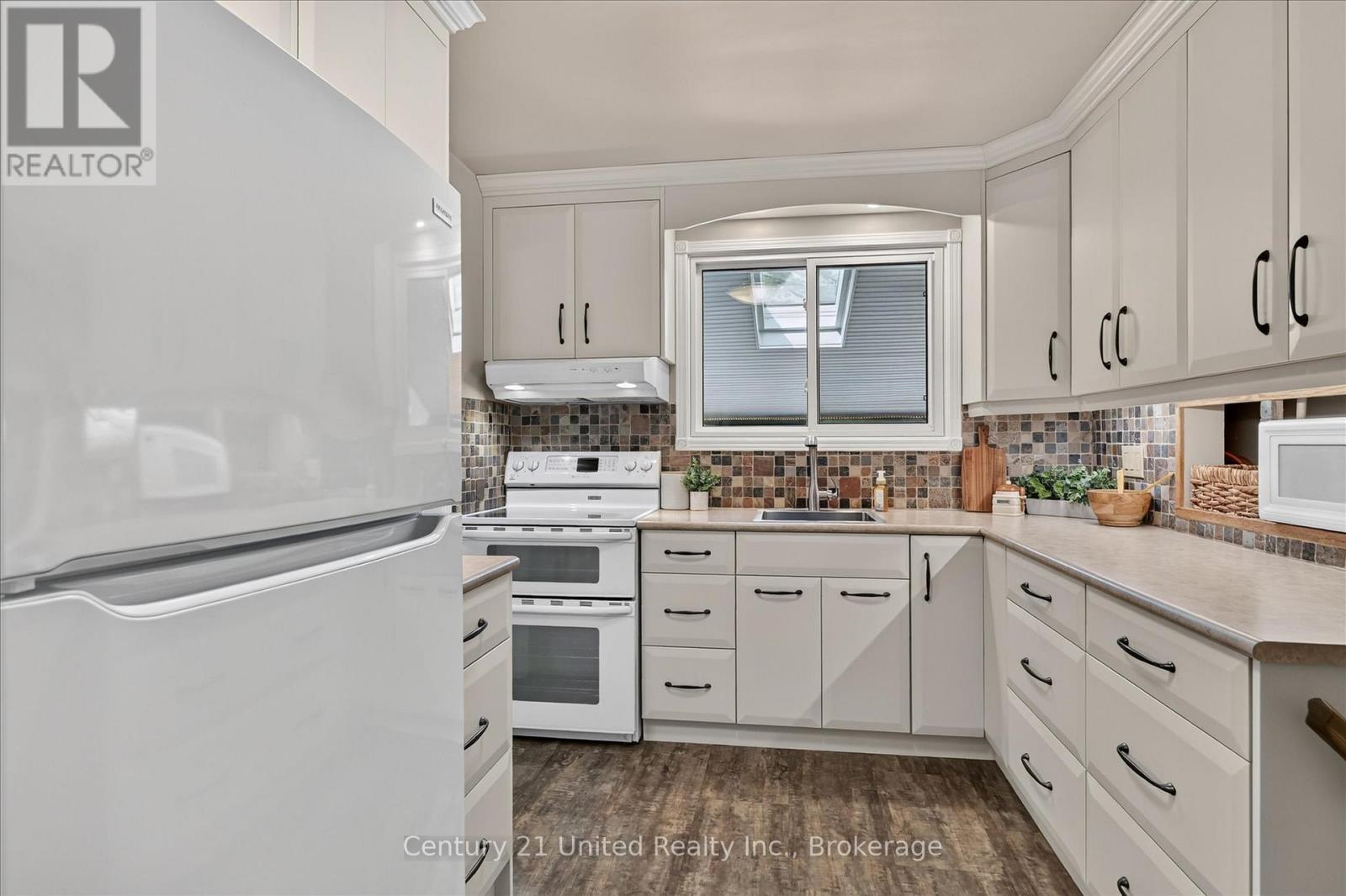 83 Nevin Avenue, Peterborough (Otonabee Ward 1), Ontario  K9J 6E9 - Photo 17 - X13527552