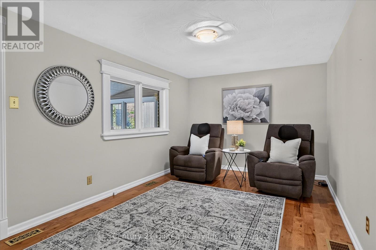 83 Nevin Avenue, Peterborough (Otonabee Ward 1), Ontario  K9J 6E9 - Photo 18 - X13527552