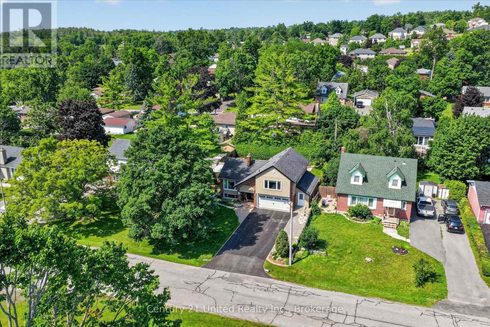 83 Nevin Avenue, Peterborough (Otonabee Ward 1), Ontario  K9J 6E9 - Photo 3 - X13527552