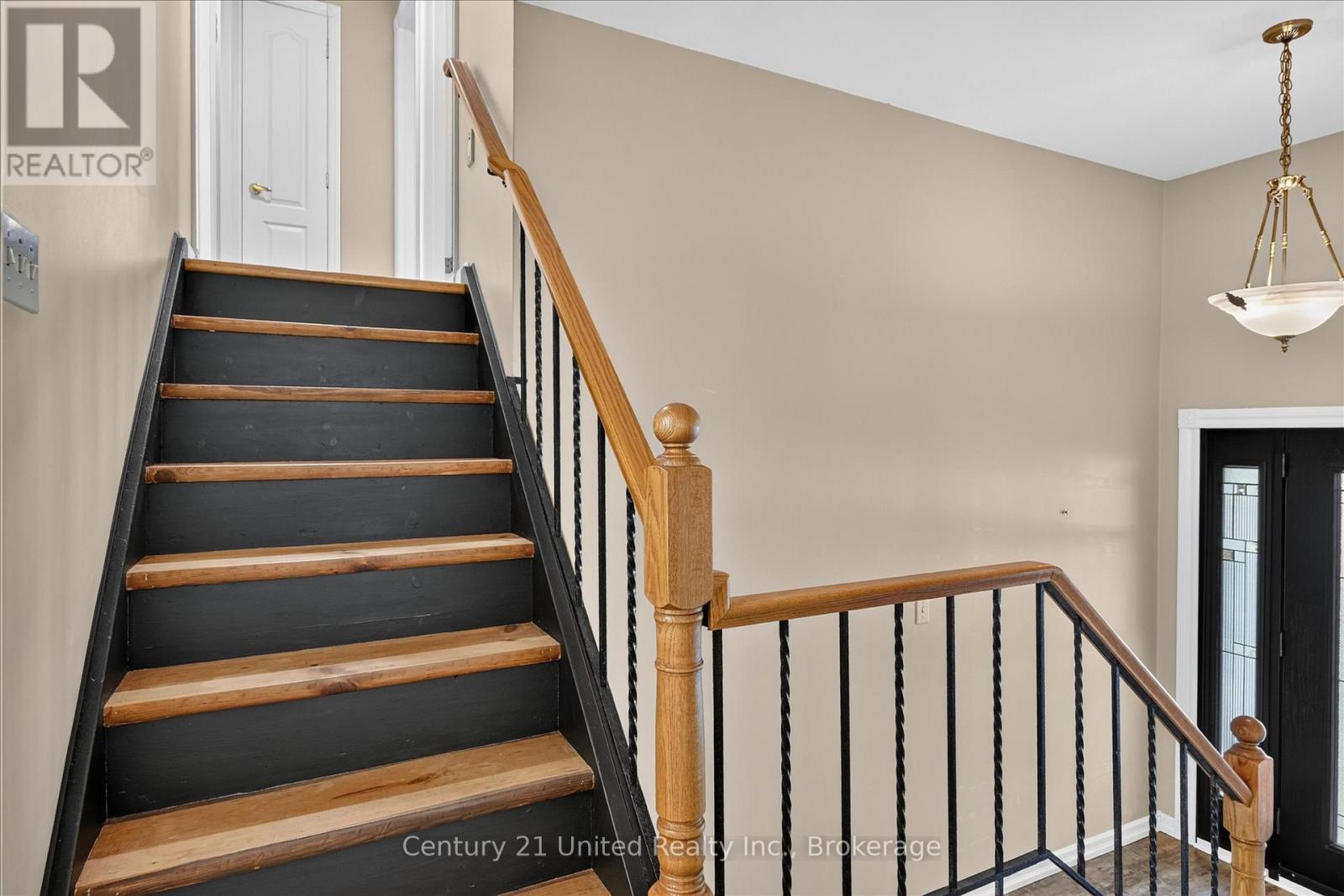 83 Nevin Avenue, Peterborough (Otonabee Ward 1), Ontario  K9J 6E9 - Photo 35 - X13527552