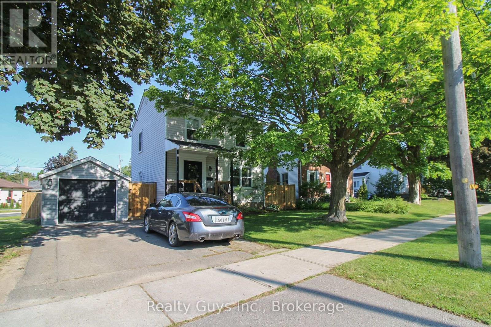 727 Chesterfield Avenue, Peterborough (Northcrest Ward 5), Ontario  K9H 4Y1 - Photo 2 - X13528160