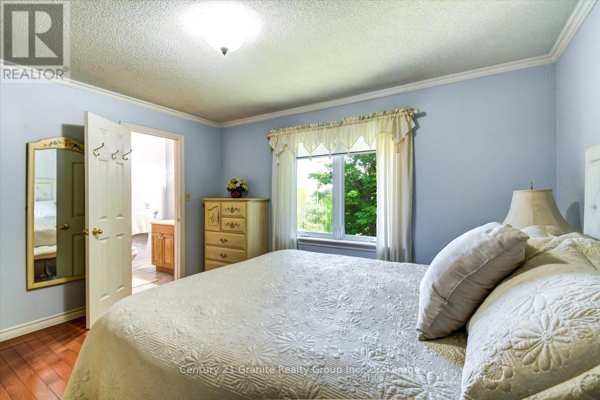 1573 Ojibway Road, Highlands East (Cardiff Ward), Ontario  K0L 2A0 - Photo 16 - X13528220