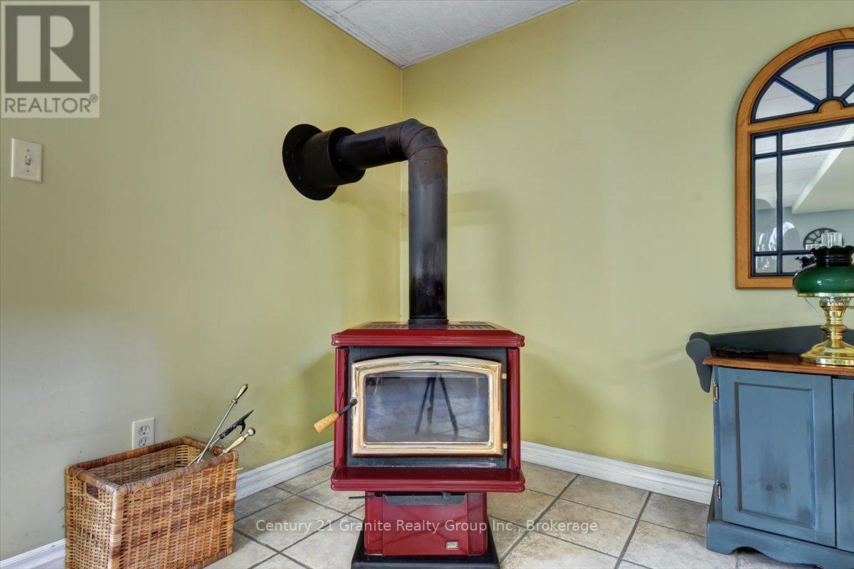 1573 Ojibway Road, Highlands East (Cardiff Ward), Ontario  K0L 2A0 - Photo 30 - X13528220