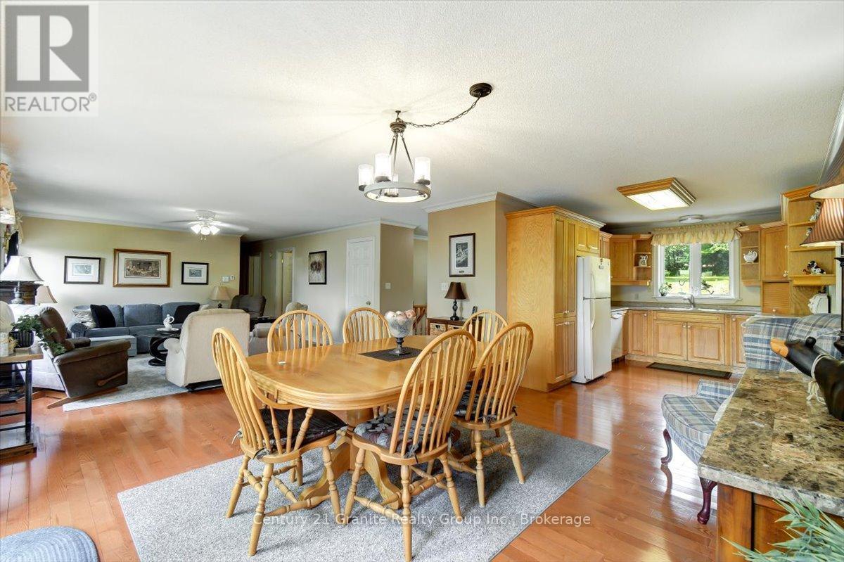 1573 Ojibway Road, Highlands East (Cardiff Ward), Ontario  K0L 2A0 - Photo 6 - X13528220