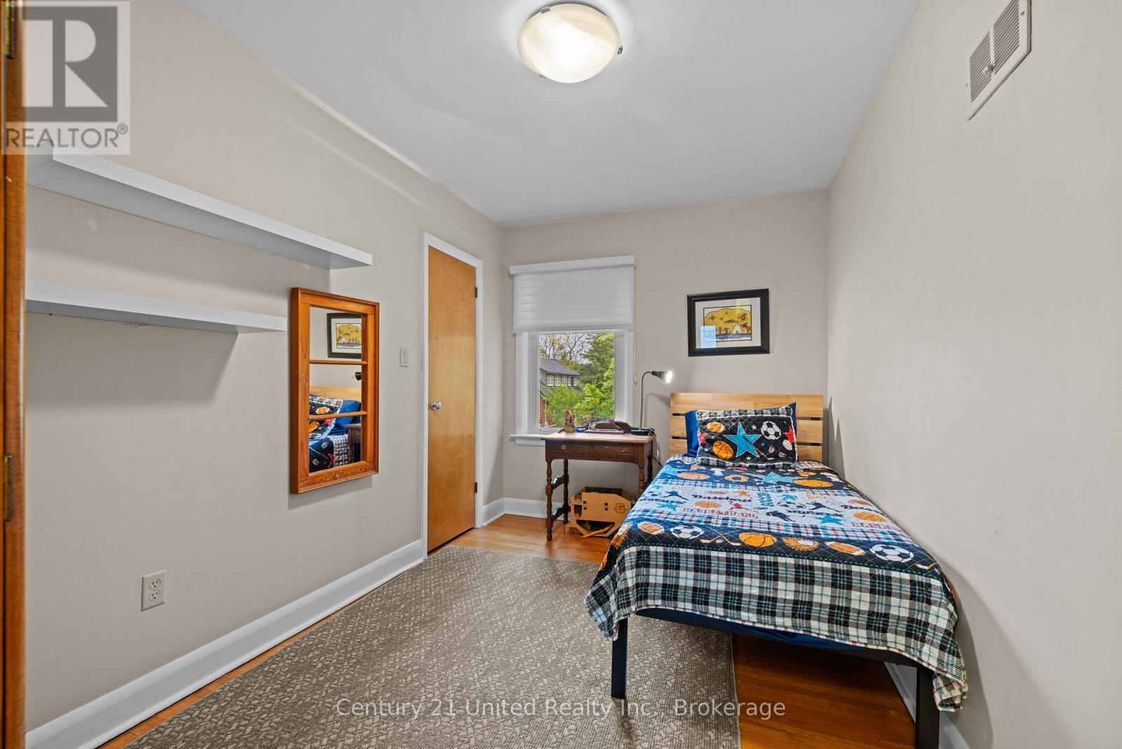 516 Hunter Street W, Peterborough (Town Ward 3), Ontario  K9H 2N1 - Photo 19 - X13528870
