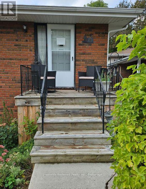 17b Beechwood Drive, Peterborough (Monaghan Ward 2), Ontario  K9J 1M2 - Photo 3 - X13530606