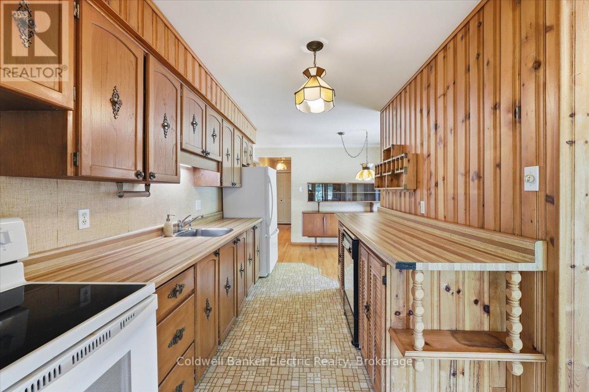 951 St. Paul's Street, Peterborough (Northcrest Ward 5), Ontario  K9H 6J7 - Photo 6 - X13531202