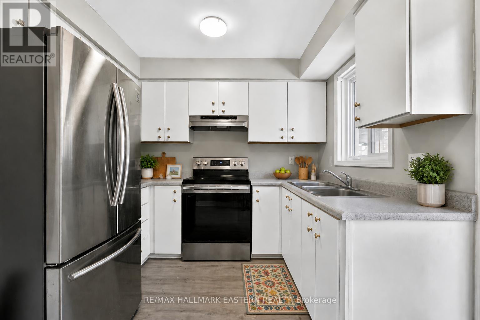 285 Towerhill Road, Peterborough (Northcrest Ward 5), Ontario  K9H 7N1 - Photo 8 - X13531452