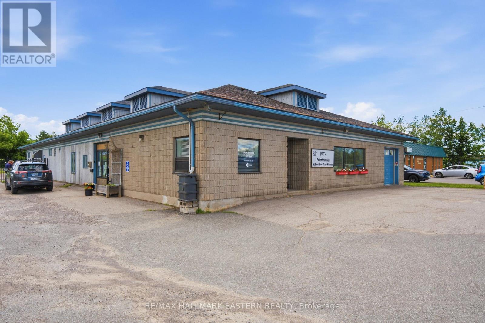 385 Lansdowne Street E, Peterborough (Ashburnham Ward 4), Ontario  K9L 2A3 - Photo 2 - X13532784