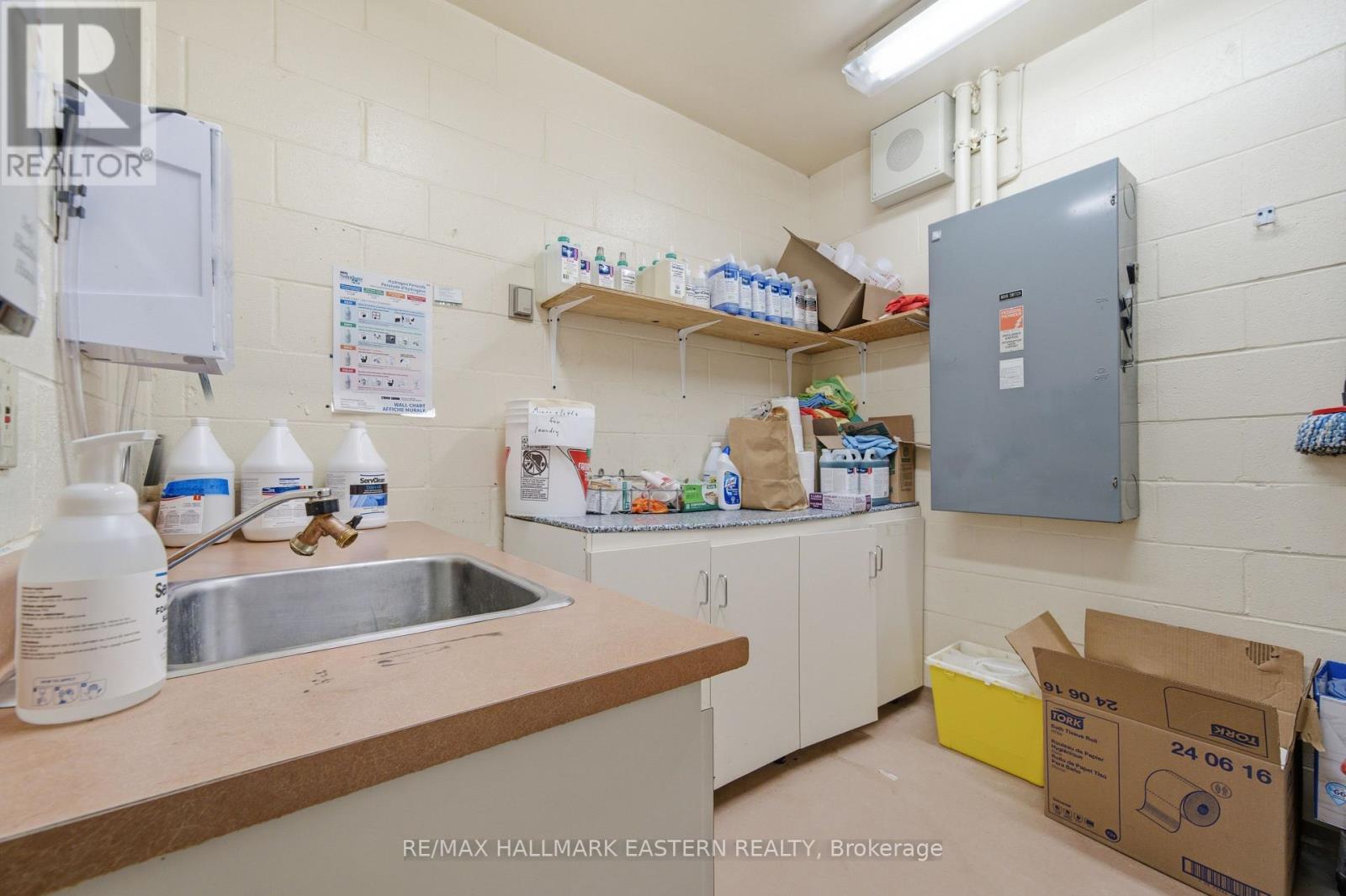 385 Lansdowne Street E, Peterborough (Ashburnham Ward 4), Ontario  K9L 2A3 - Photo 35 - X13532784