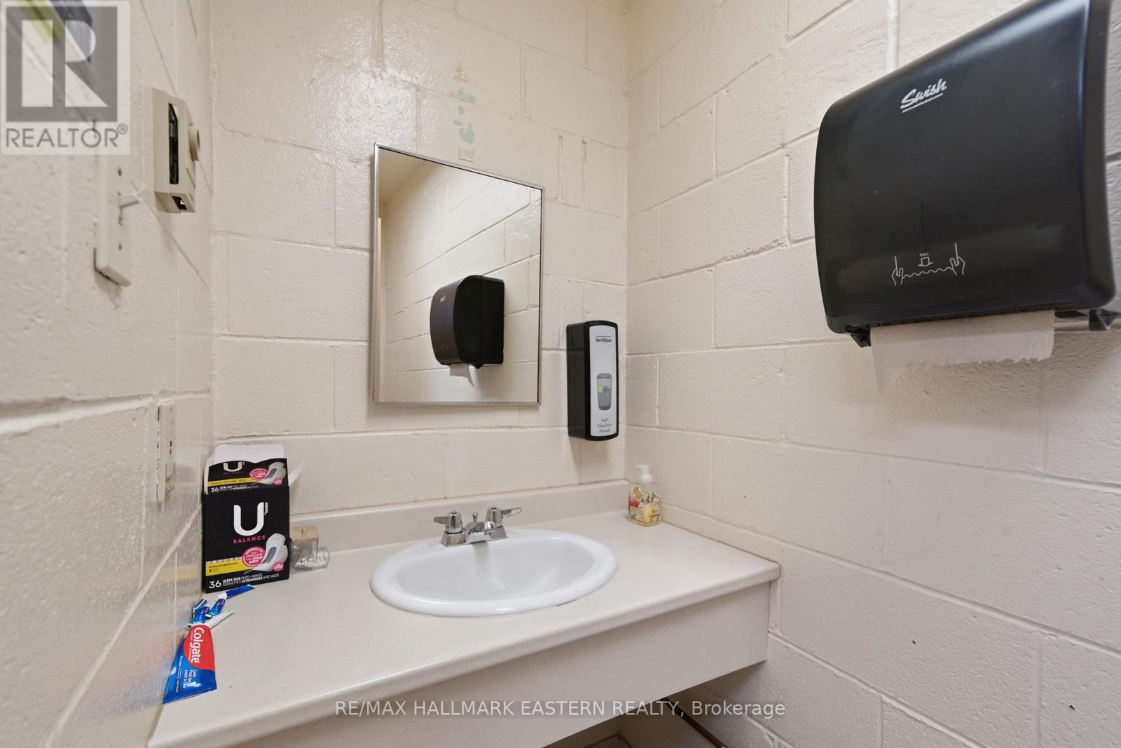 385 Lansdowne Street E, Peterborough (Ashburnham Ward 4), Ontario  K9L 2A3 - Photo 25 - X13532798