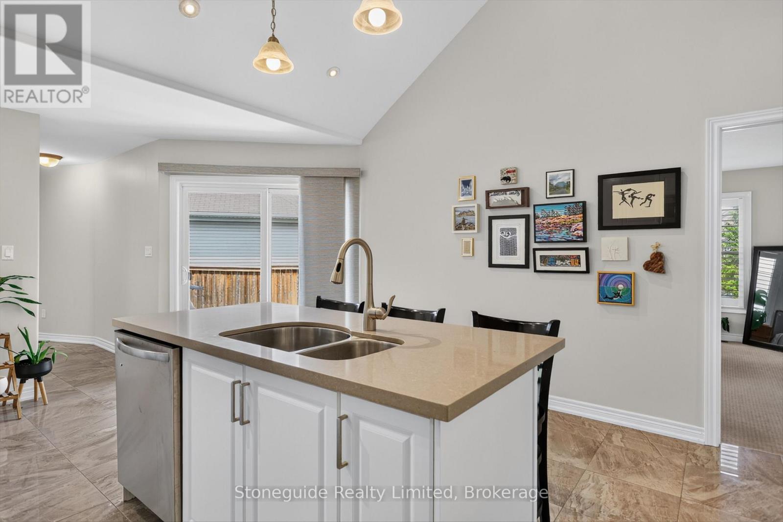 656 Grange Way, Peterborough (Northcrest Ward 5), Ontario  K9H 0G7 - Photo 18 - X13533018