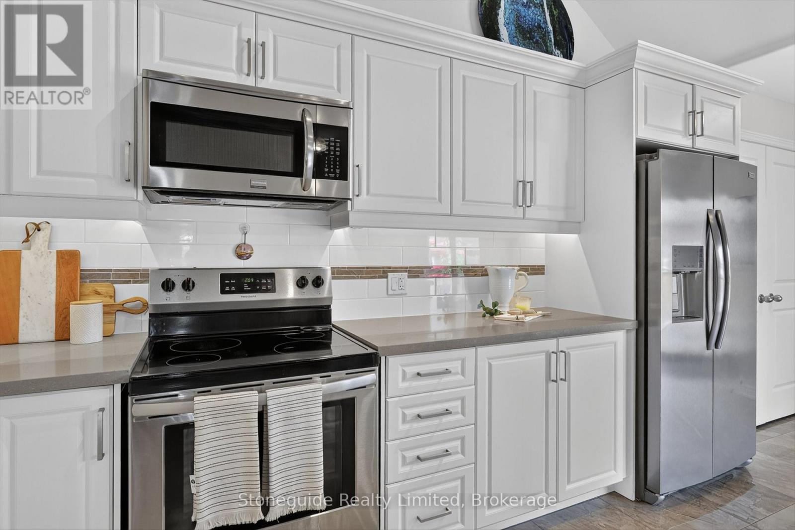 656 Grange Way, Peterborough (Northcrest Ward 5), Ontario  K9H 0G7 - Photo 19 - X13533018
