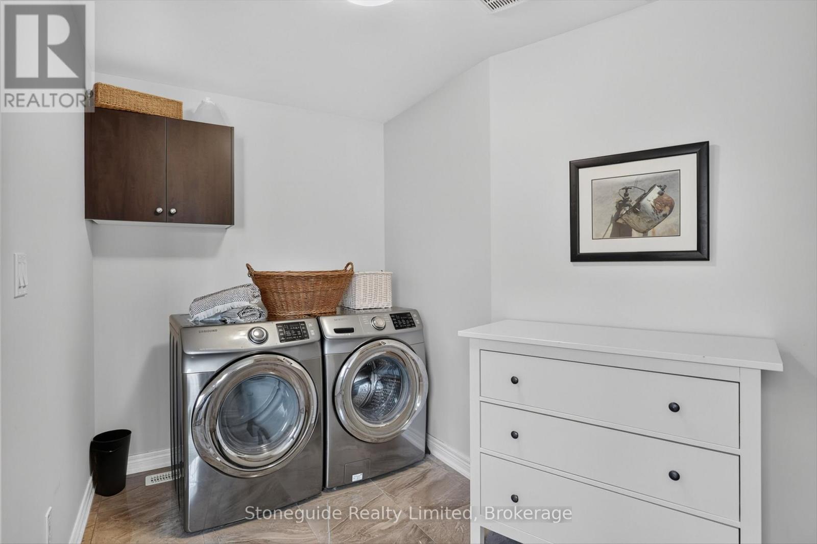 656 Grange Way, Peterborough (Northcrest Ward 5), Ontario  K9H 0G7 - Photo 25 - X13533018