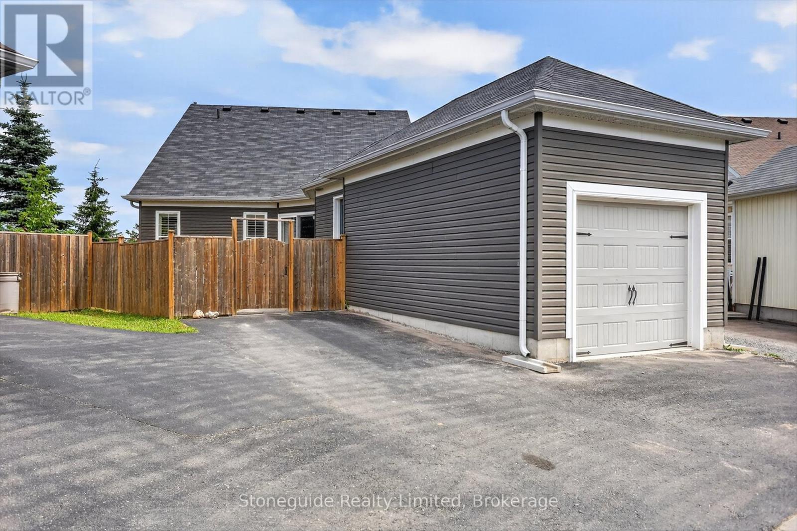656 Grange Way, Peterborough (Northcrest Ward 5), Ontario  K9H 0G7 - Photo 40 - X13533018