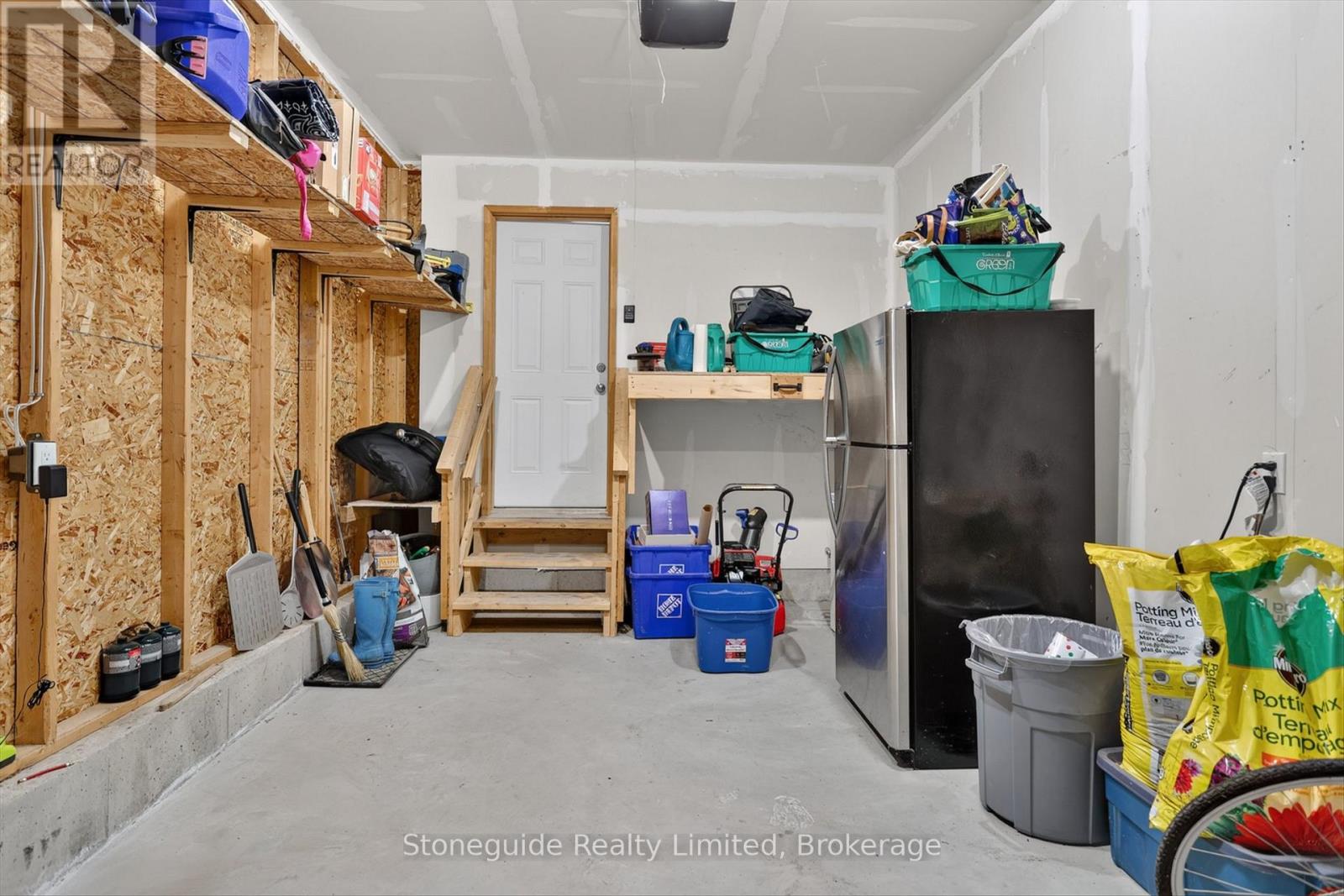 656 Grange Way, Peterborough (Northcrest Ward 5), Ontario  K9H 0G7 - Photo 41 - X13533018