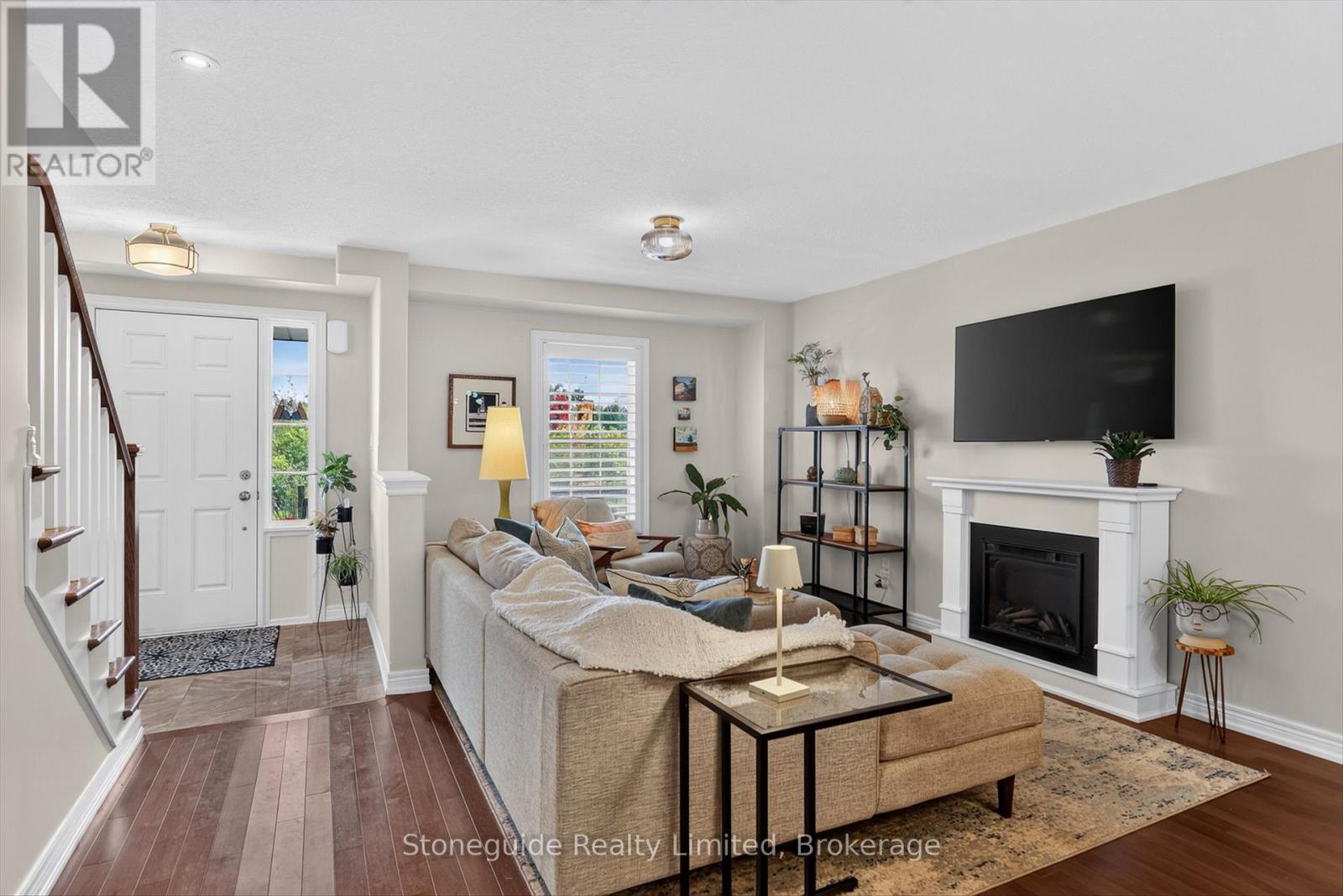 656 Grange Way, Peterborough (Northcrest Ward 5), Ontario  K9H 0G7 - Photo 8 - X13533018