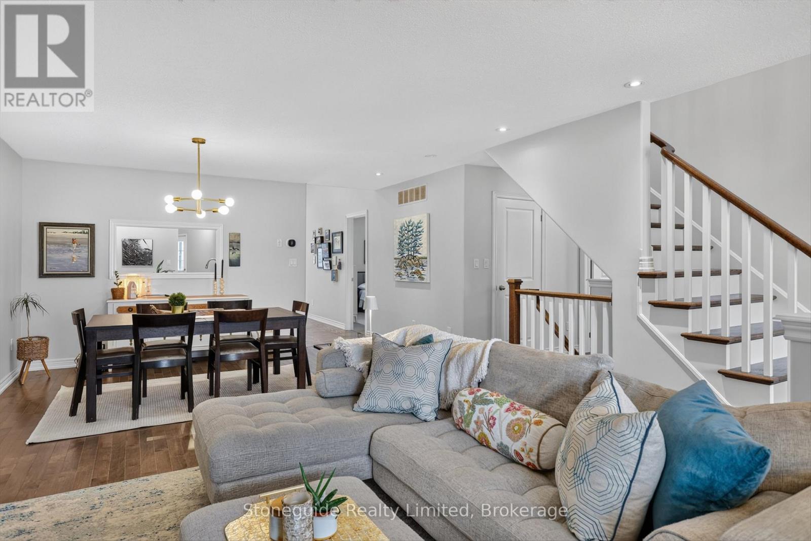 656 Grange Way, Peterborough (Northcrest Ward 5), Ontario  K9H 0G7 - Photo 9 - X13533018