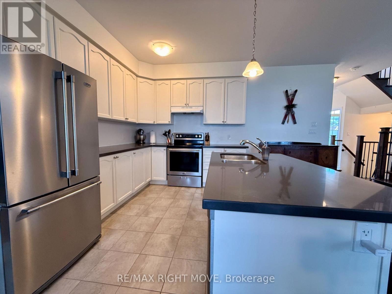 41 Primeau Crescent, Kawartha Lakes (Lindsay), Ontario  K9V 0M6 - Photo 4 - X13533006