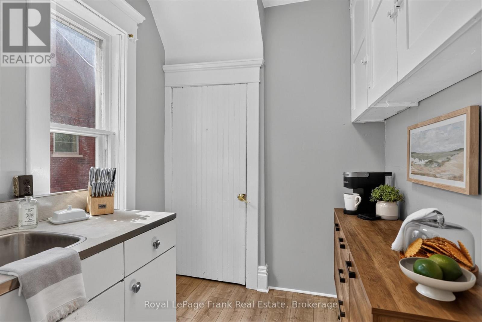 121 Romaine Street, Peterborough (Town Ward 3), Ontario  K9J 2C1 - Photo 20 - X13533306