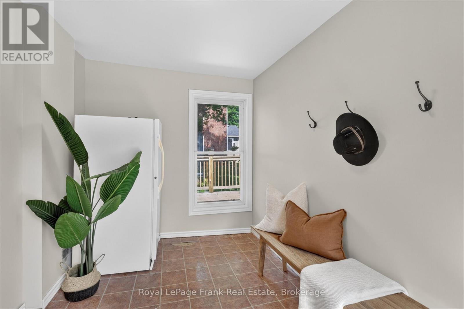 121 Romaine Street, Peterborough (Town Ward 3), Ontario  K9J 2C1 - Photo 23 - X13533306