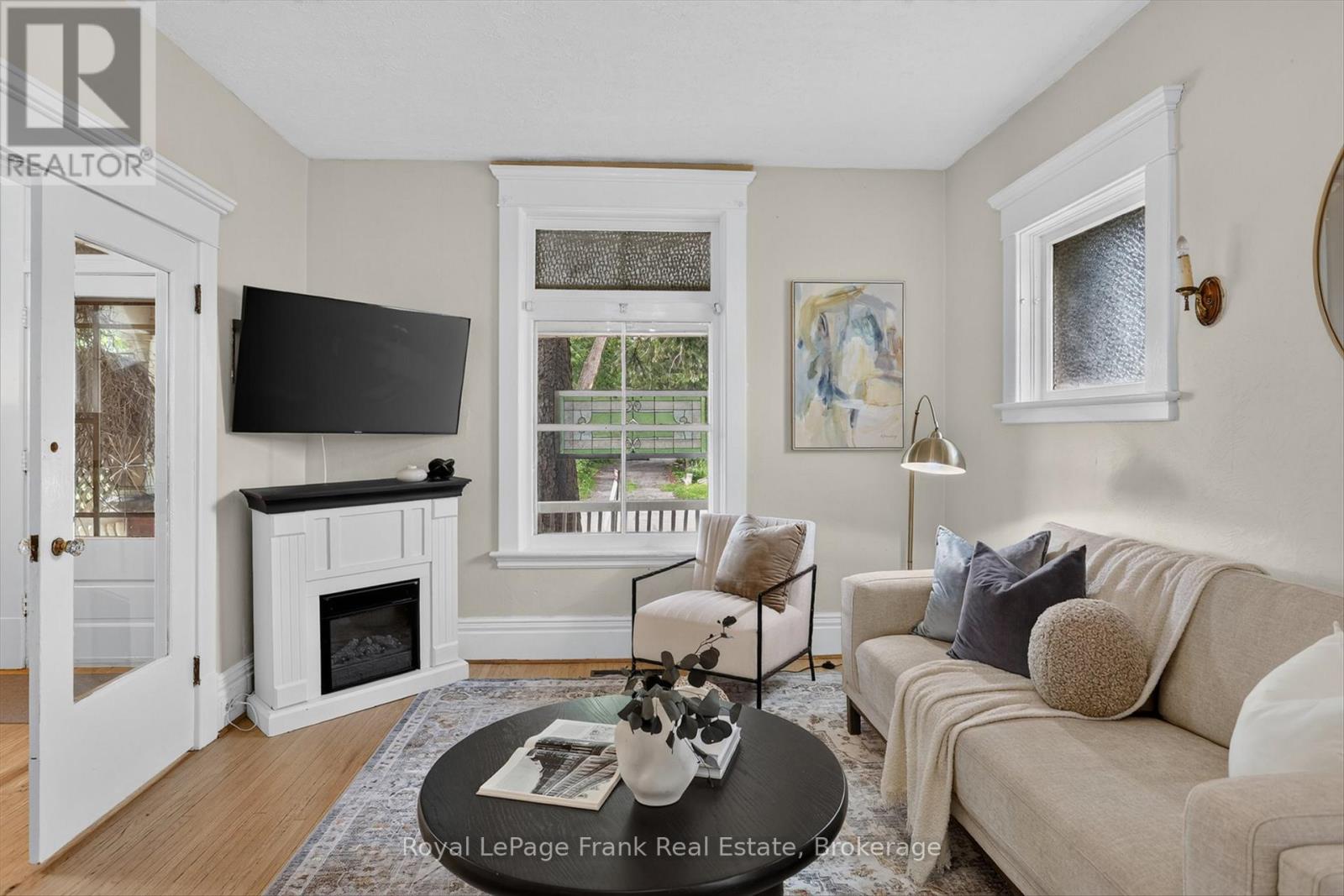 121 Romaine Street, Peterborough (Town Ward 3), Ontario  K9J 2C1 - Photo 8 - X13533306