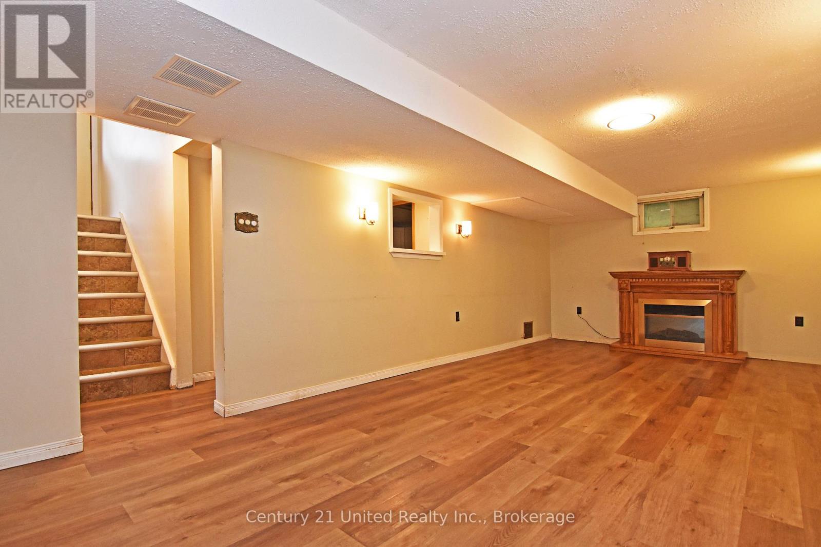 397 Edison Avenue, Peterborough (Otonabee Ward 1), Ontario  K9J 4G4 - Photo 17 - X13534144